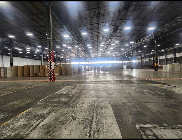 24,910M² WAREHOUSE TO LET IN WADEVILLE